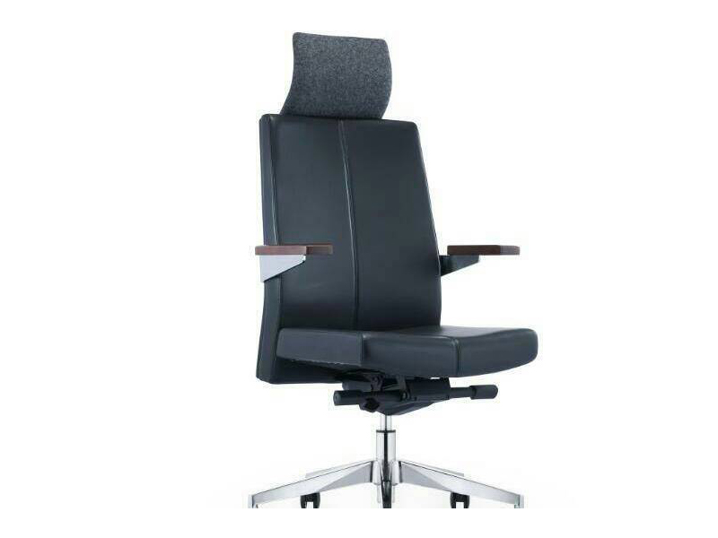 Imagia Italian Furniture - High Back Black Leather Executive Swivel Chair 